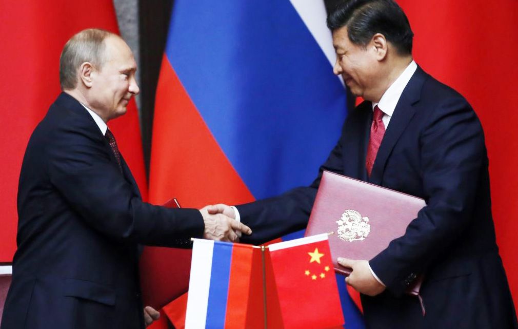 Moscow and Beijing Agree on a €300-billion Gas Deal