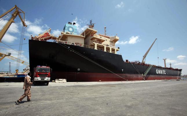 Libya Resumes Oil Shipments after a Year-Long Halt