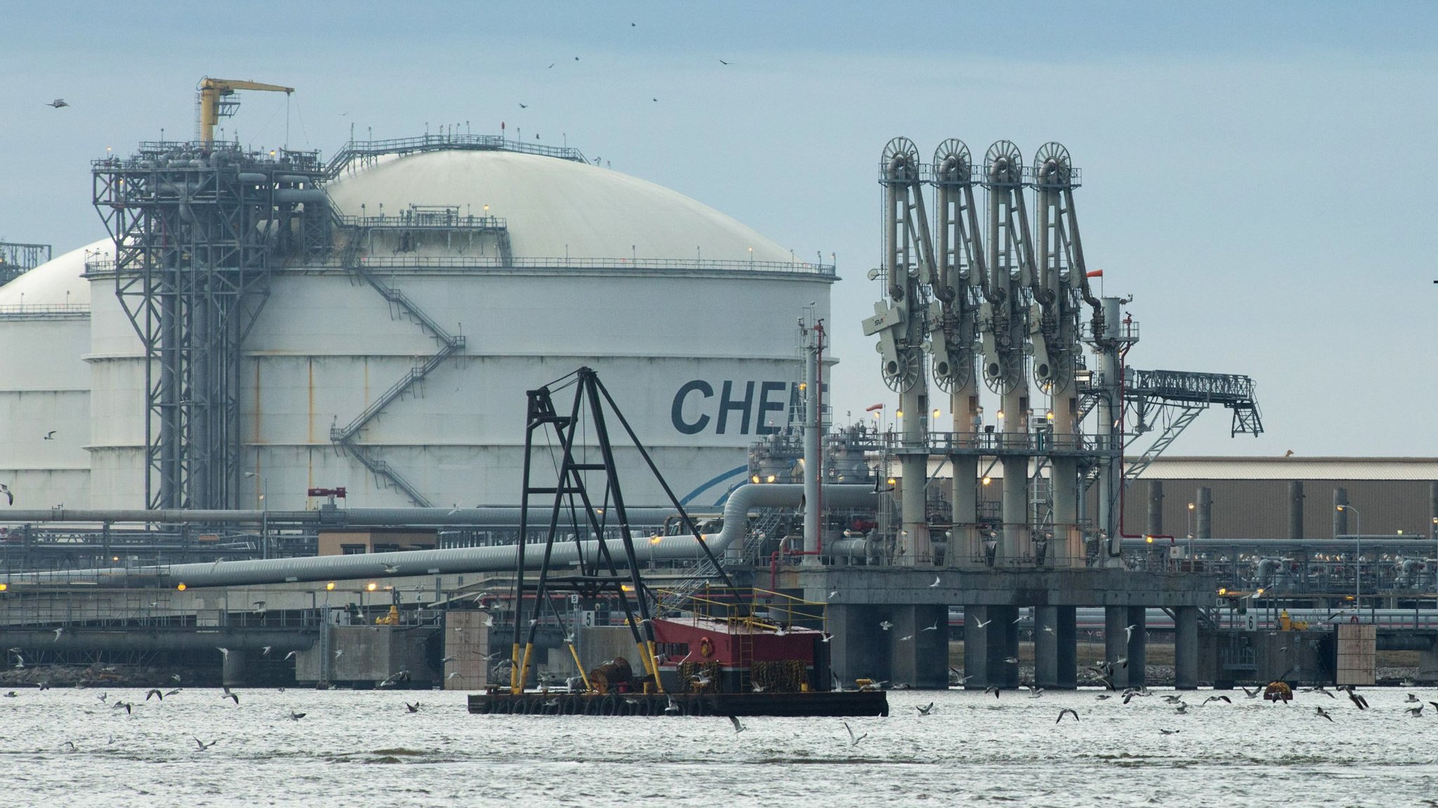Market Update: China Inks a Long-Term Deal to Import American LNG