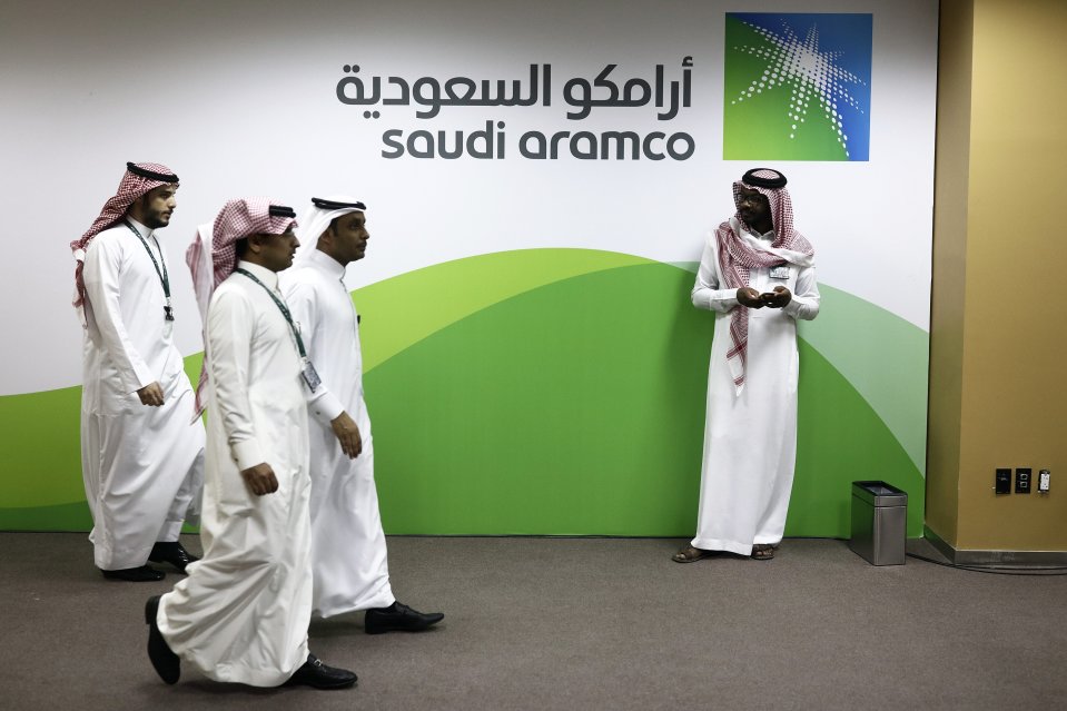 Saudis Scale Back on Public Listing of Giant Aramco