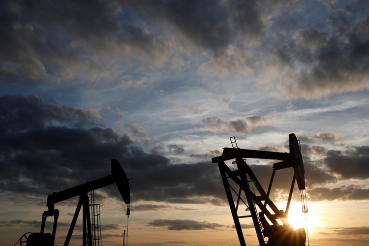 Expert Analysis: Navigating the Storm – ‘OPEC+’ Producers Facing Lower Oil Prices’